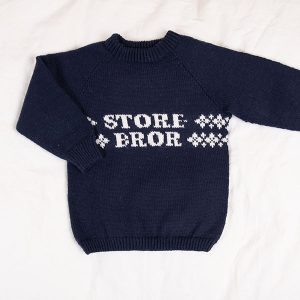 Stickad tröja Storebror – garnpaket i Bluum Pure Eco Baby Wool
