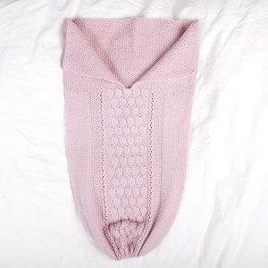 Stickad Myspåse Droppe – garnpaket i Bluum Pure Eco Baby Wool