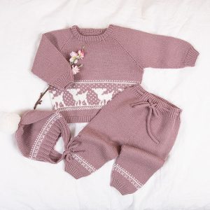 Stickat set Bambi – garnpaket från Bluum i Baby Ull