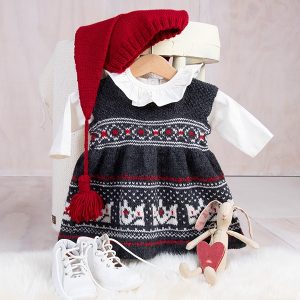 Stickat set Kronklänning med tomteluva – garnpaket i Bluum Pure Eco Baby Wool