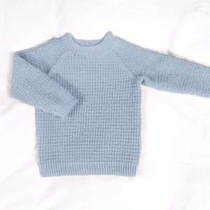 Stickad tröja Hugo med mössa Ljus blå – garnpaket i Bluum Soft Merino Ull6