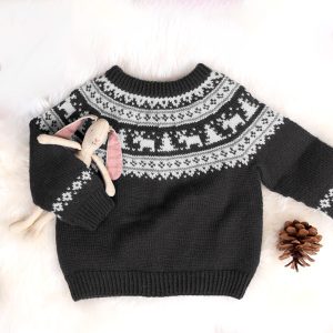 Stickad tröja Vinternatt – garnpaket i Bluum Pure Eco Baby Wool
