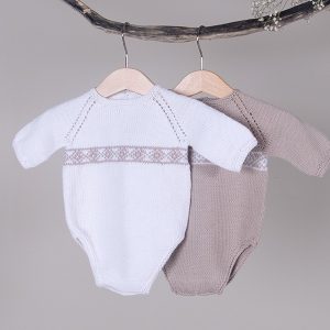 Stickade Bodies med långa ärmar 2st – garnpaket i Bluum Soft Merino Ull