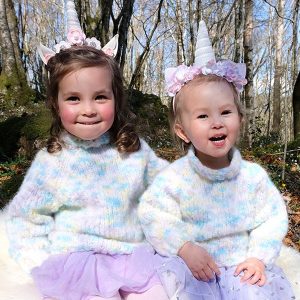 Stickad tröja Unicorn – garnpaket från Bluum i Fnugg