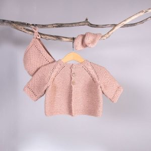 Stickat set Kamelia – garnpaket från Bluum i Sunset in Sahara